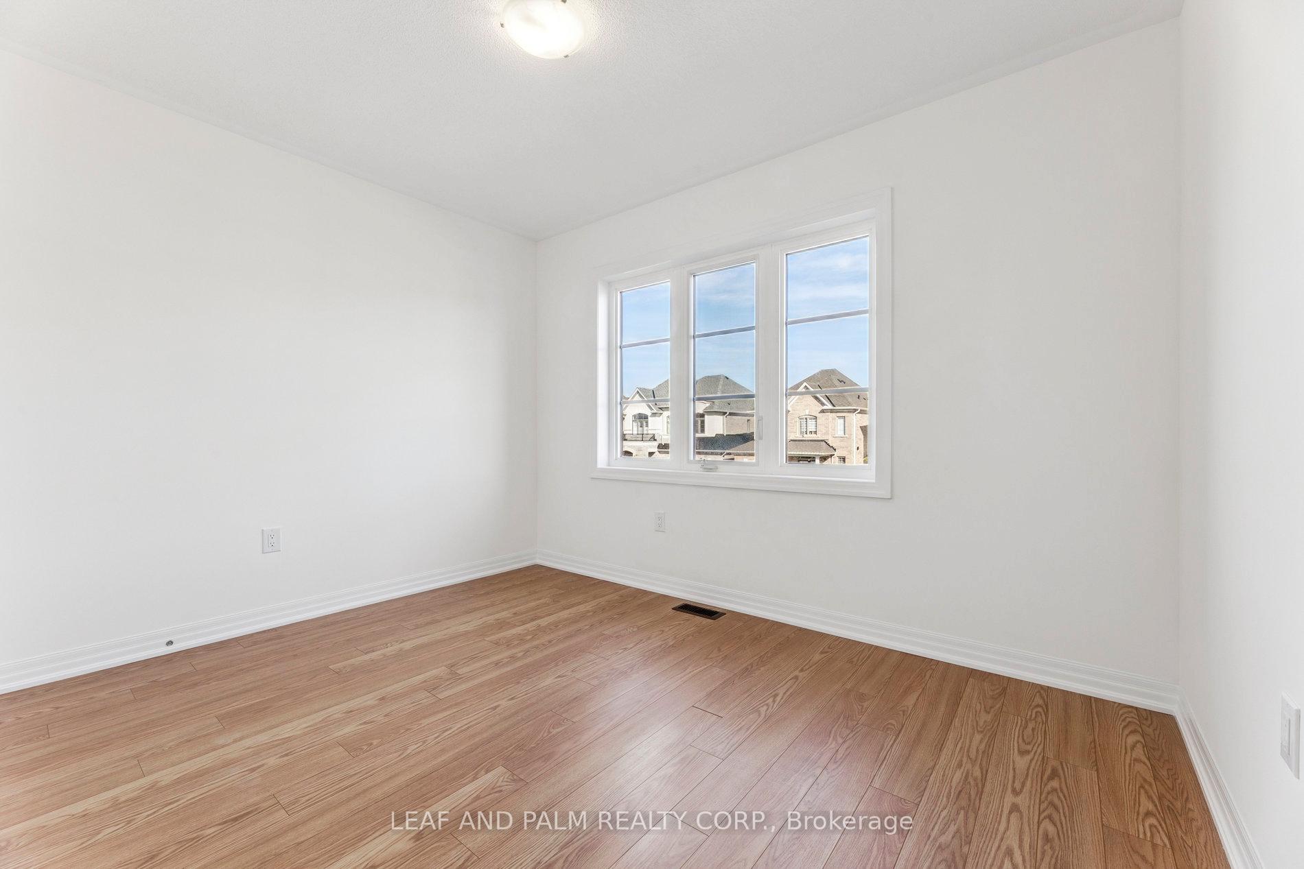 Photo 30 of 35 Ed Ewert Avenue, Clarington, Newcastle — HOMEH