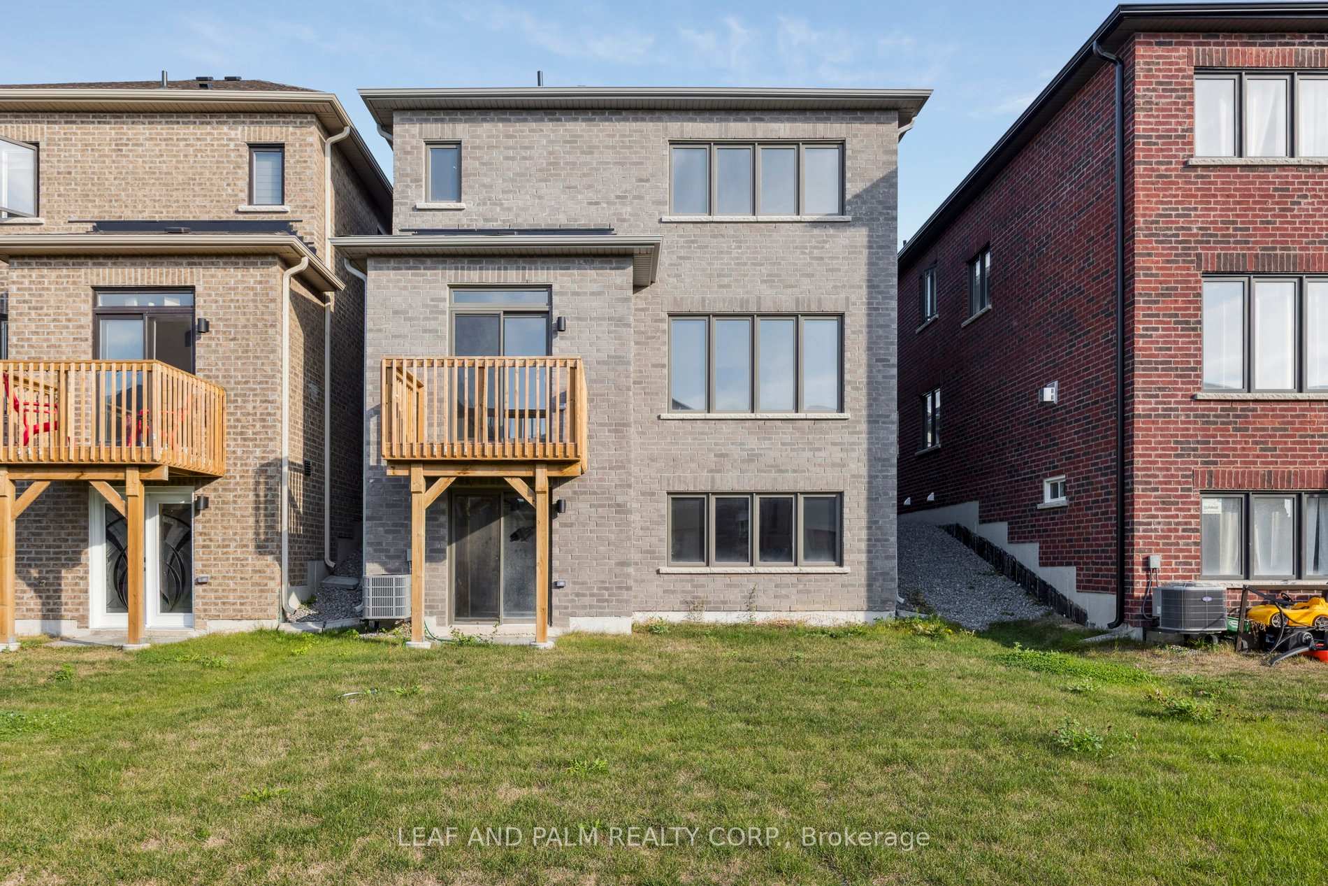 Photo 35 of 35 Ed Ewert Avenue, Clarington, Newcastle — HOMEH