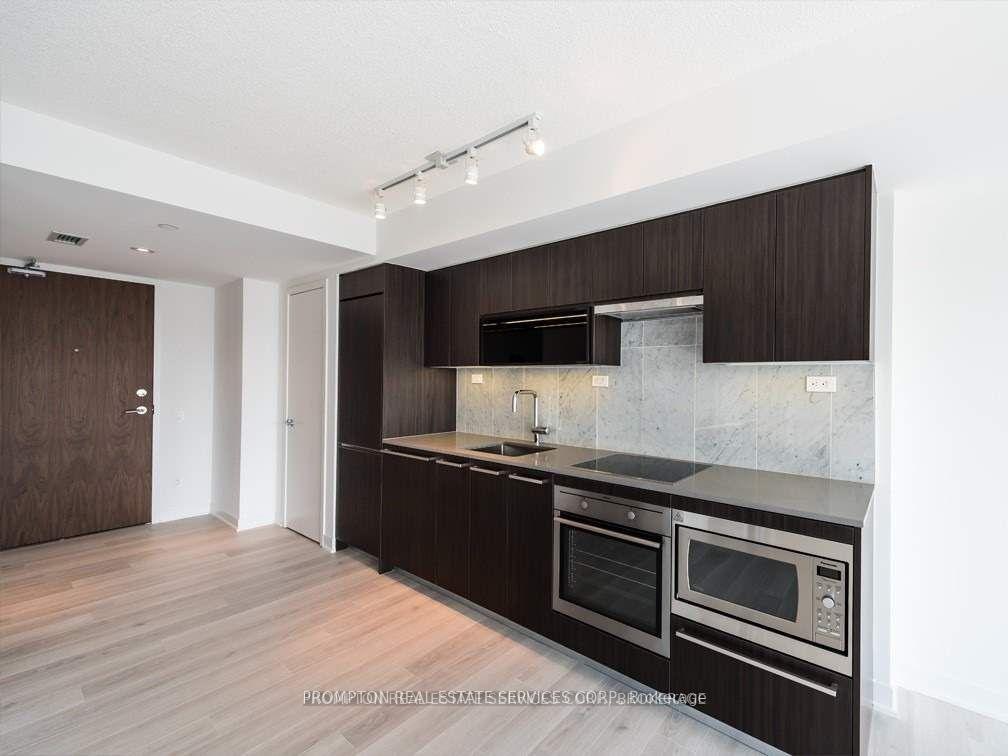 Front of Unit 1912, 80 Queens Wharf Road