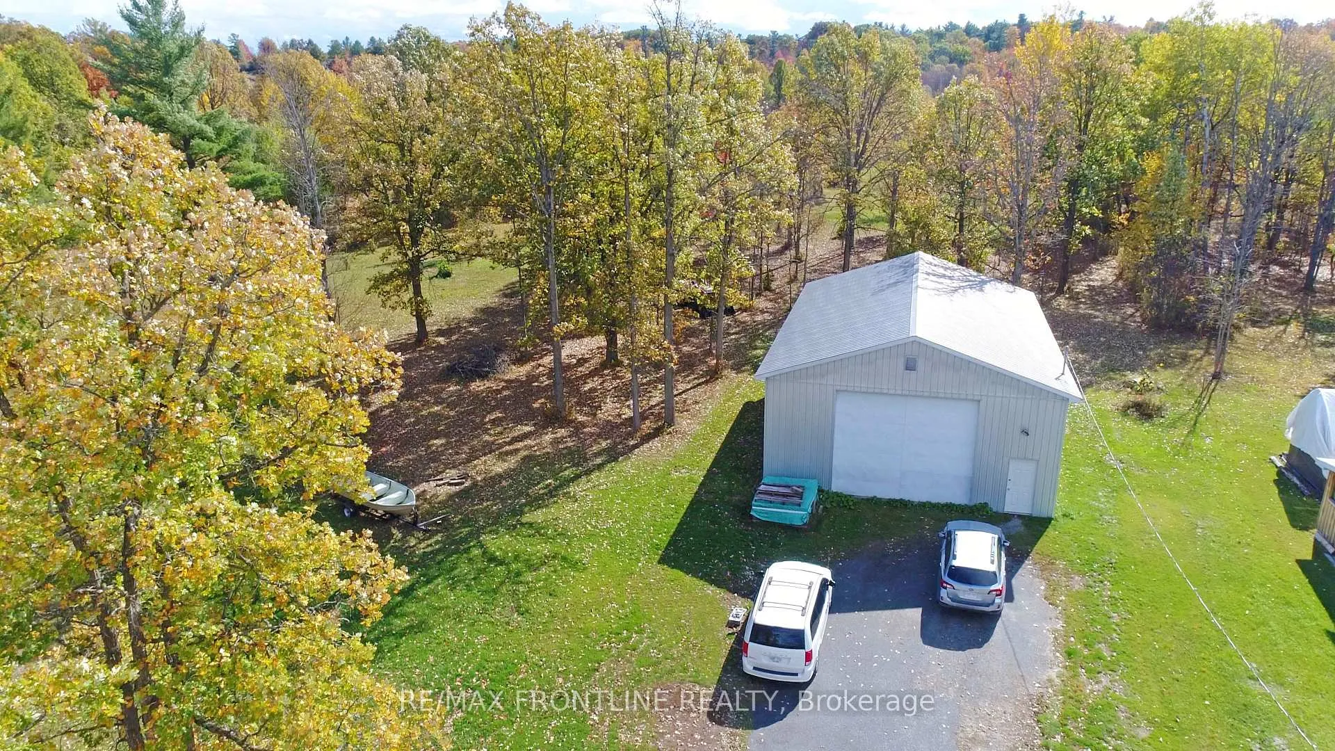 Photo 4 of 900 Beaver Road, Gananoque — HOMEH