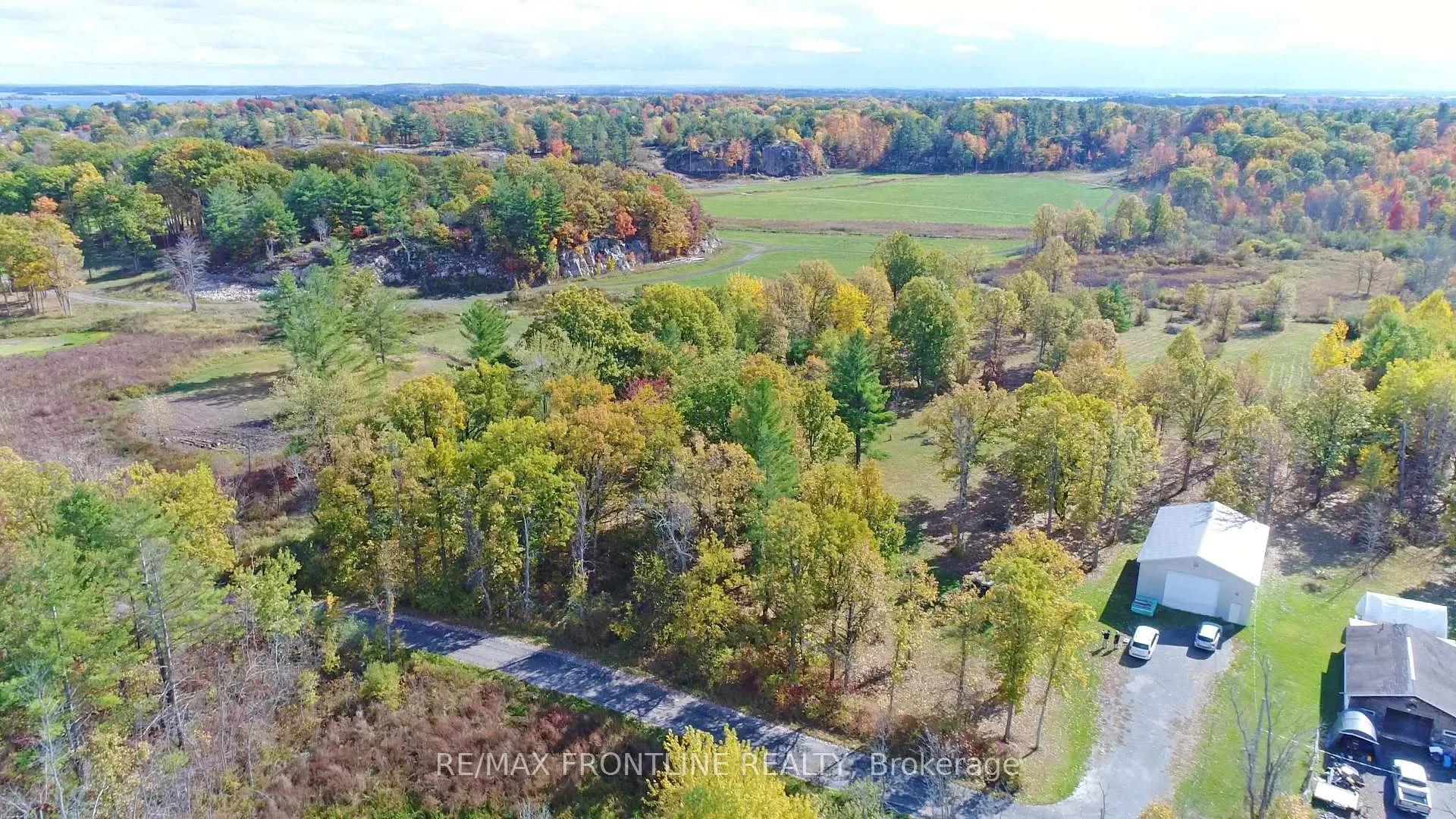 Photo 7 of 900 Beaver Road, Gananoque — HOMEH