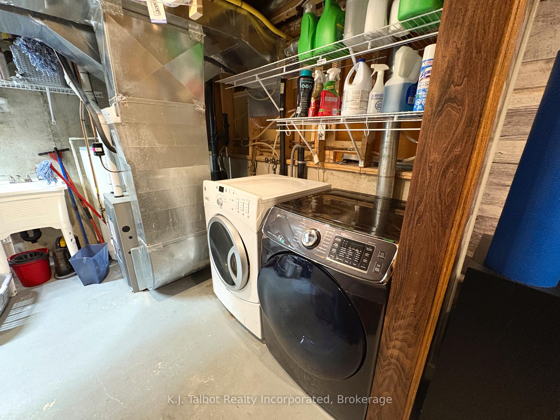 Photo 24 of 325 Krohmer Drive, Goderich, Goderich (Town) — HOMEH