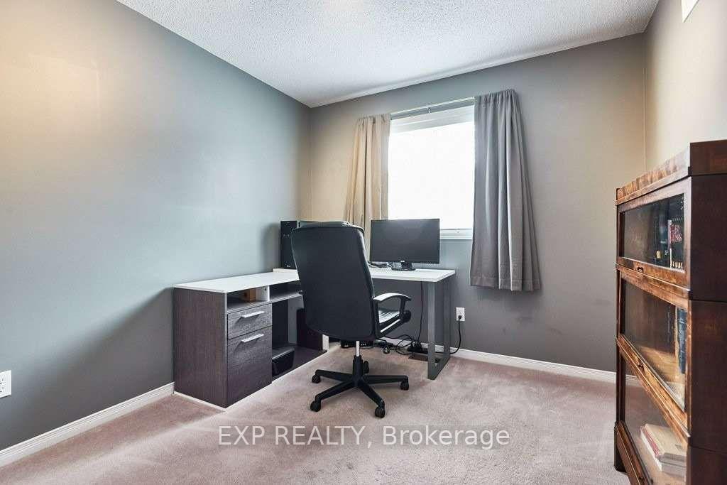 Photo 12 of Unit Unit #8, 460 Woodmount Drive, Oshawa, Samac — HOMEH
