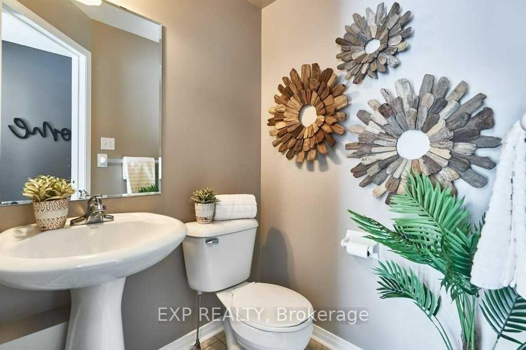 Photo 21 of Unit Unit #8, 460 Woodmount Drive, Oshawa, Samac — HOMEH