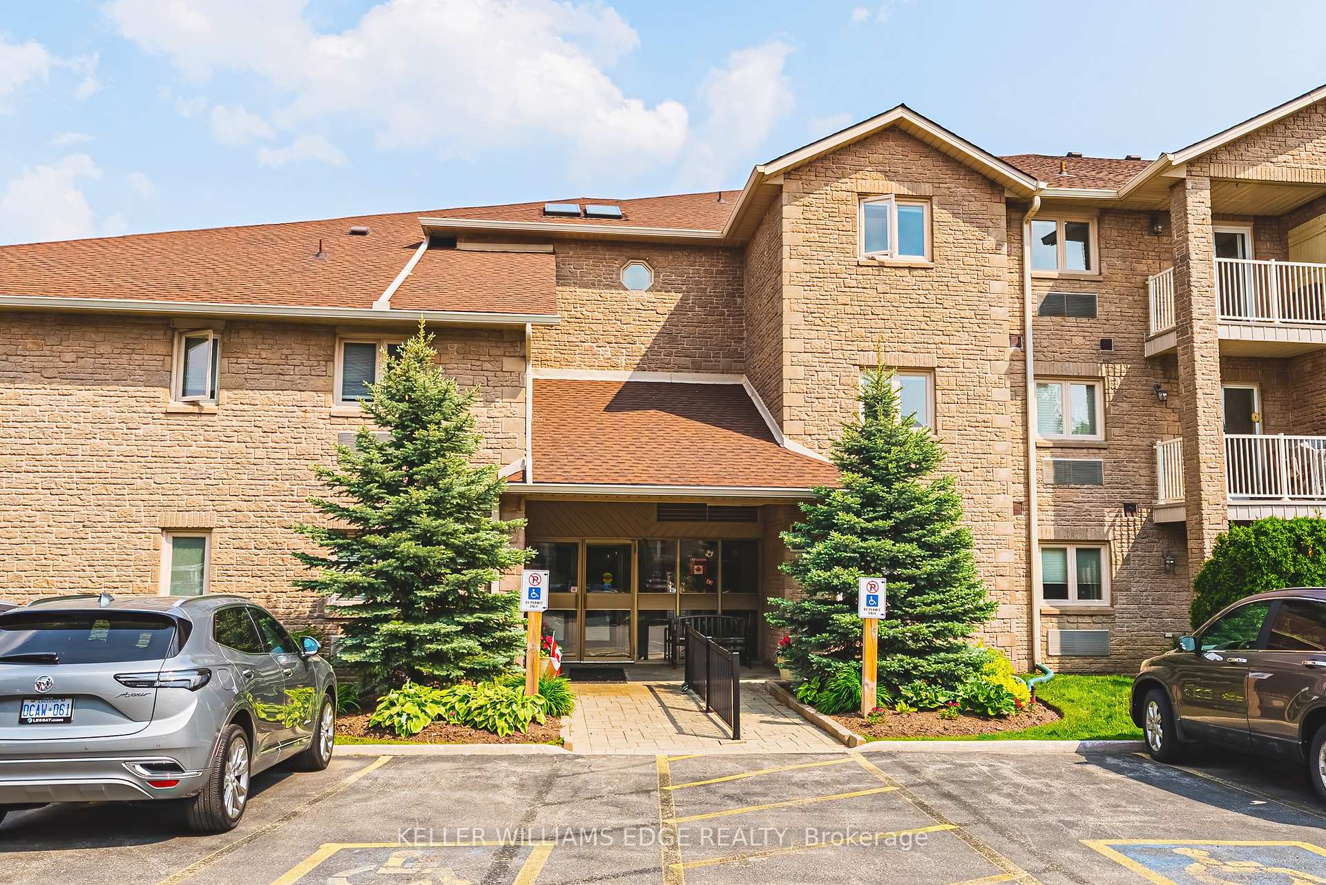 Front of Unit 30, 3050 Pinemeadow Drive