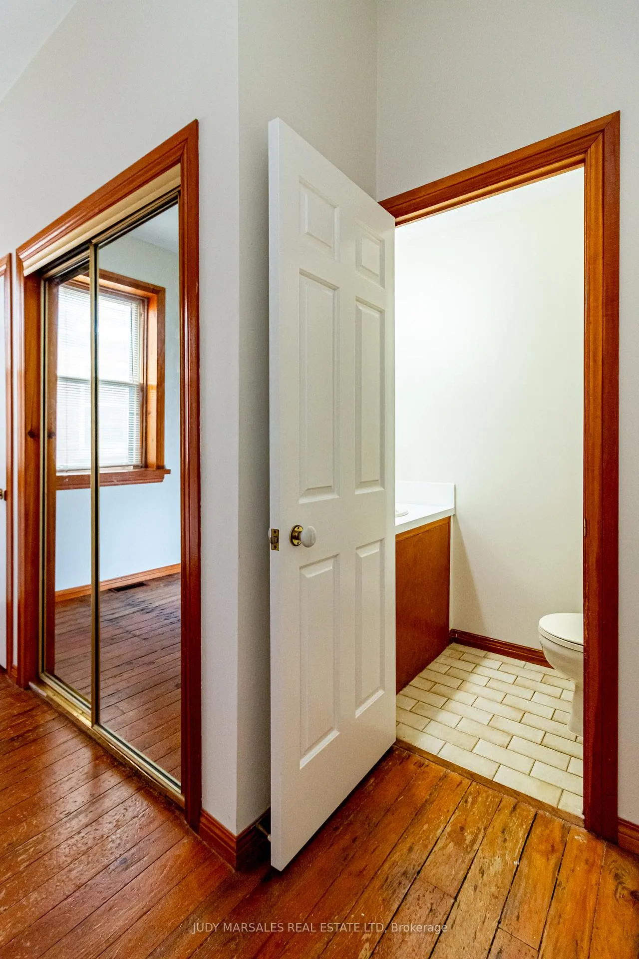 Photo 29 of 218 Bay Street S, Hamilton, Durand — HOMEH