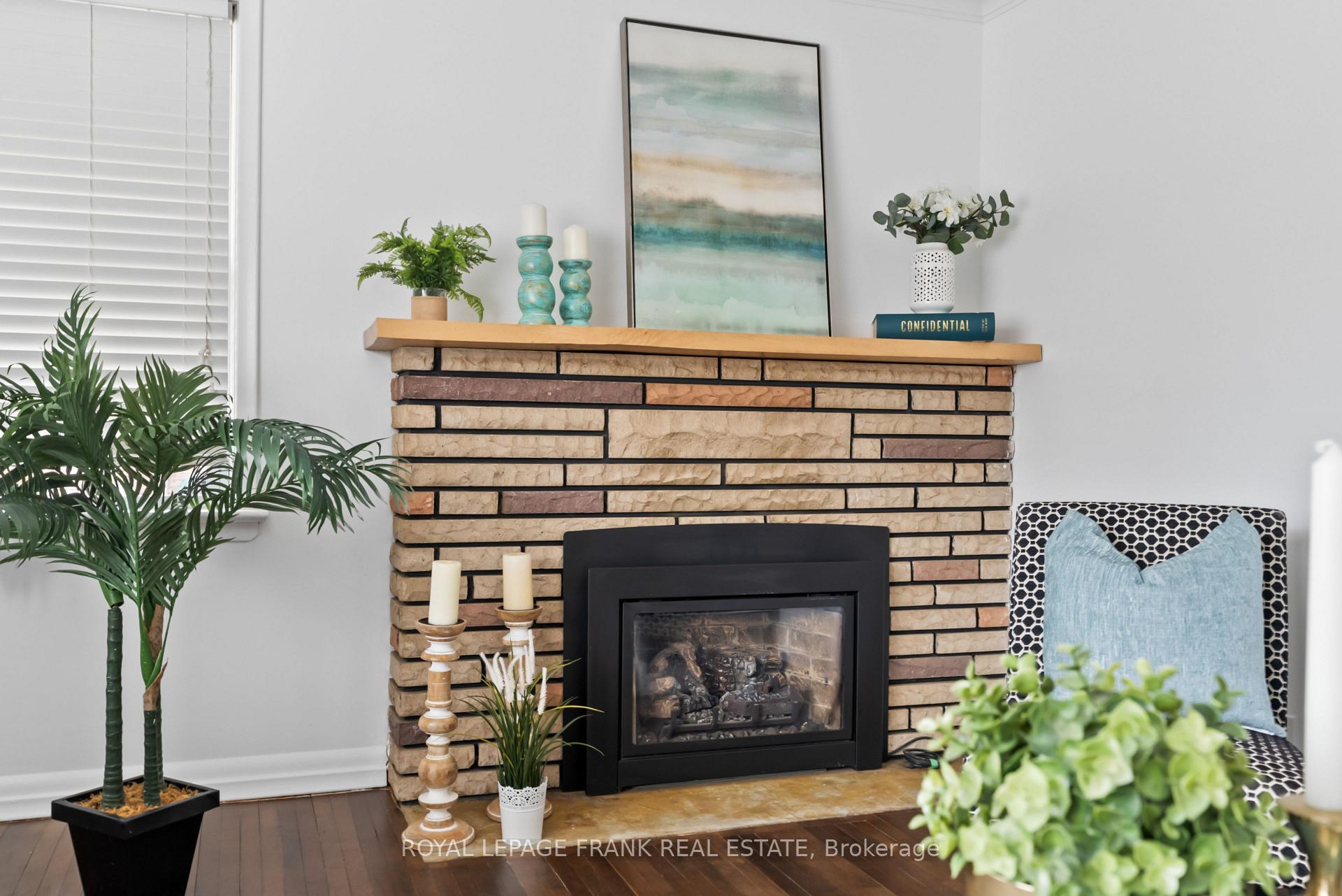 Photo 5 of 642 Simcoe Street, Brock, Beaverton — HOMEH