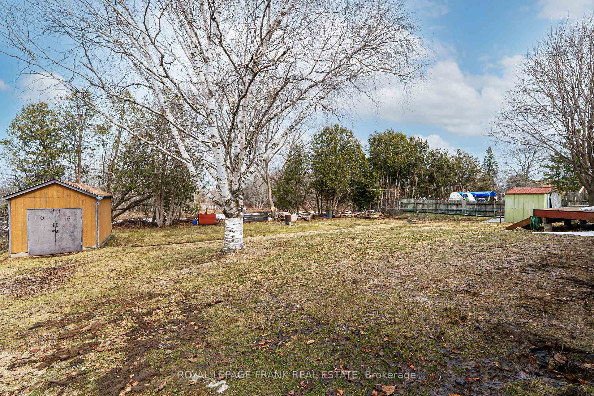 Photo 25 of 642 Simcoe Street, Brock, Beaverton — HOMEH