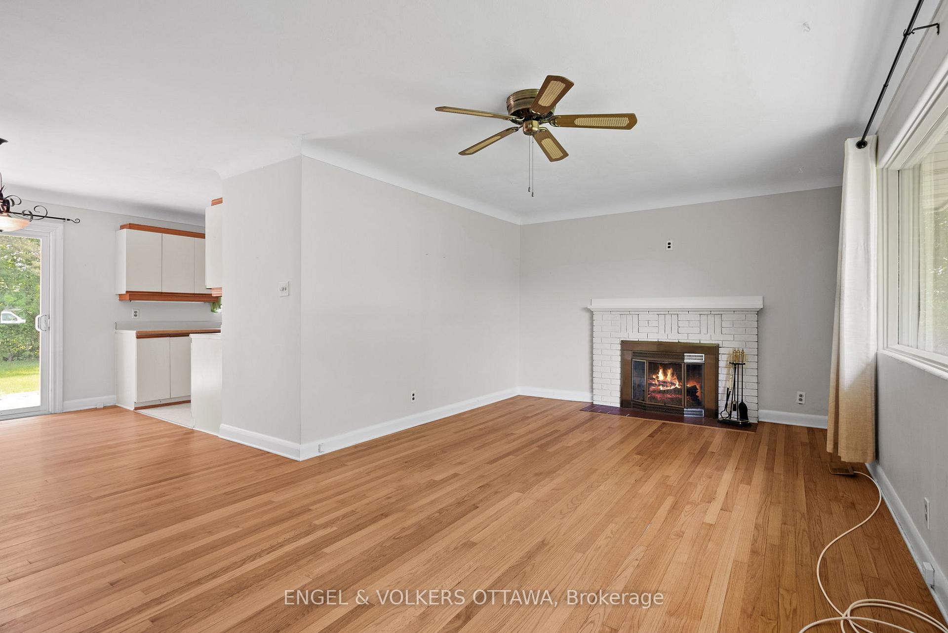 Photo 4 of 803 River Road, Ottawa, Riverside South/Gloucester Glen — HOMEH