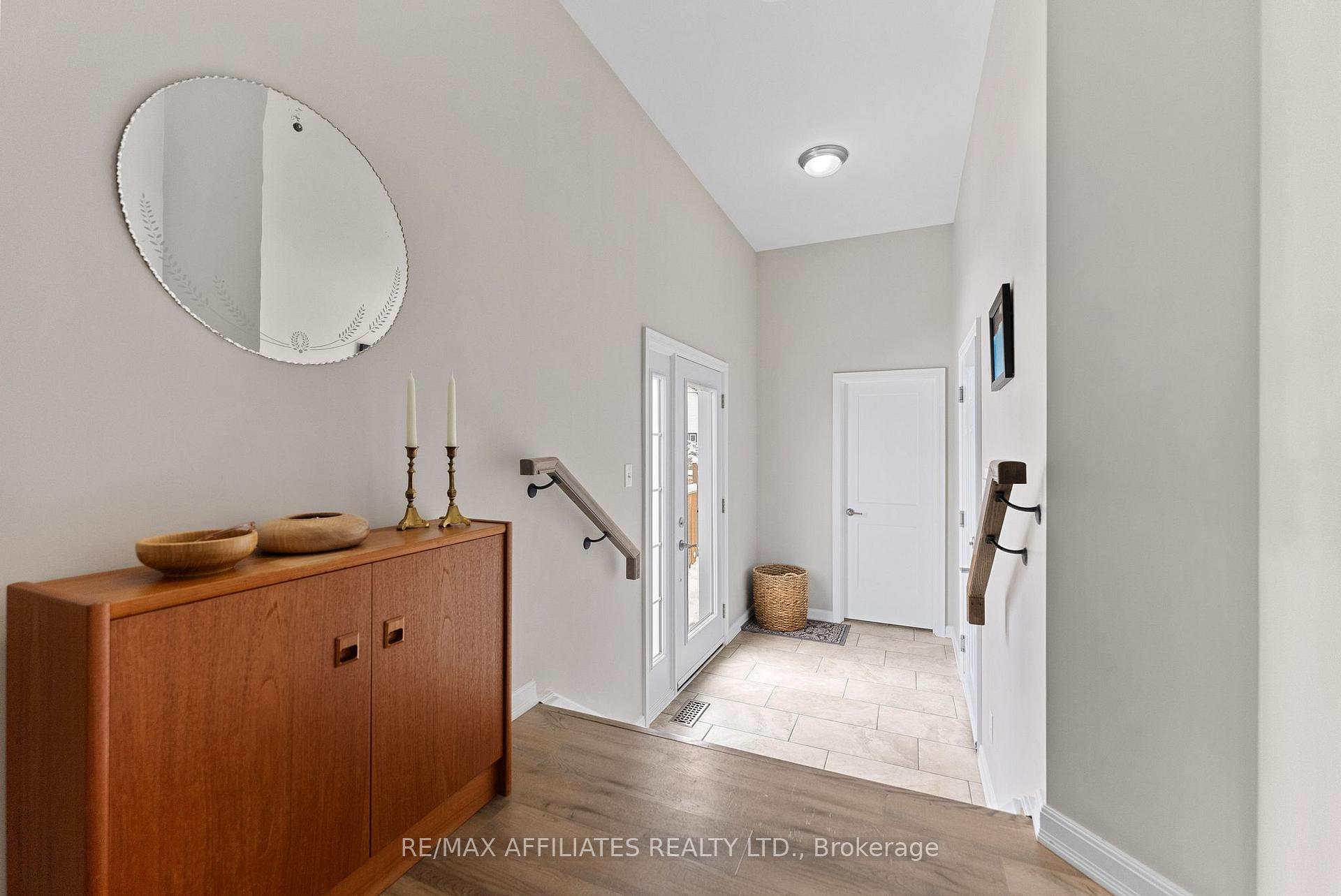 Photo 4 of 27 George Street, Carleton Place — HOMEH