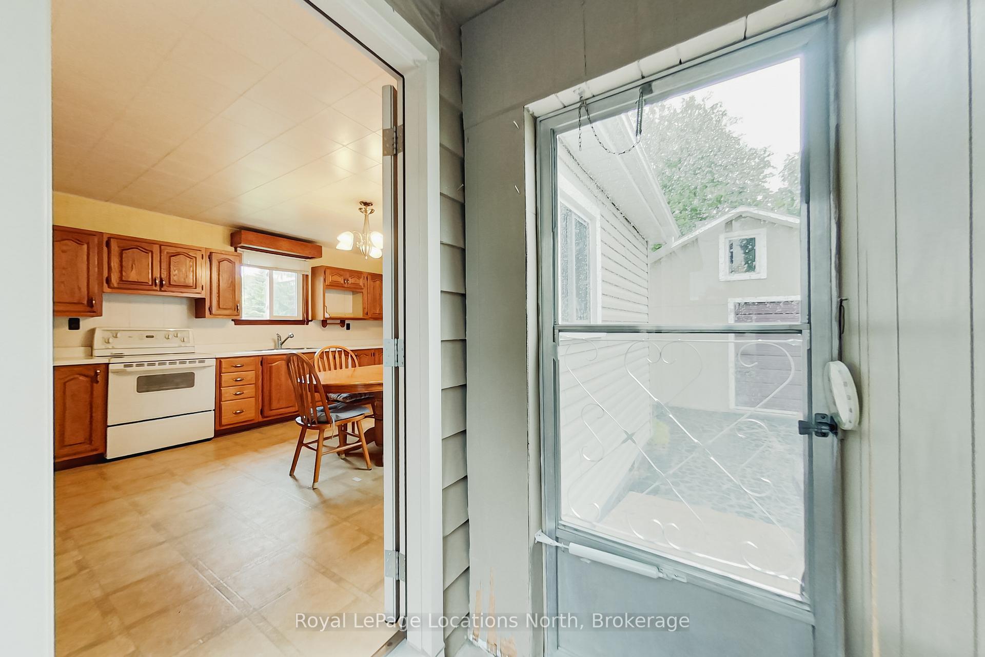 Photo 7 of 147 Hickory Street, Collingwood — HOMEH