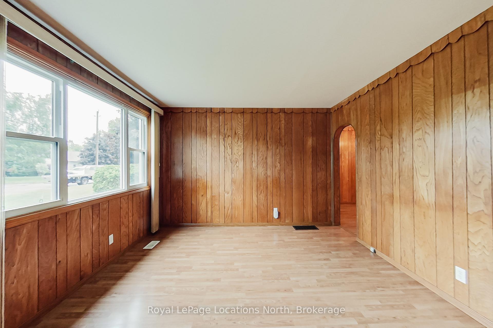 Photo 10 of 147 Hickory Street, Collingwood — HOMEH