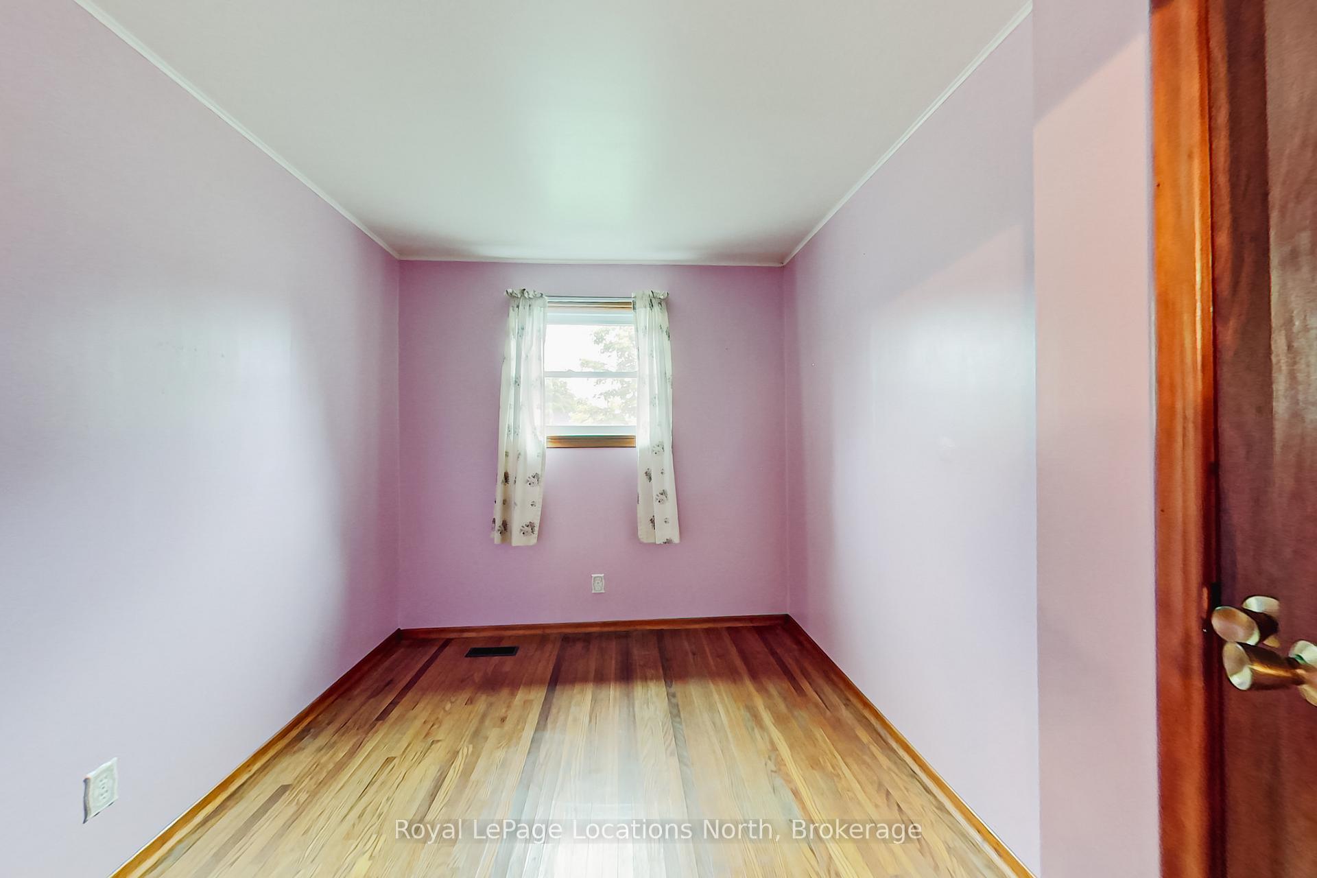 Photo 13 of 147 Hickory Street, Collingwood — HOMEH