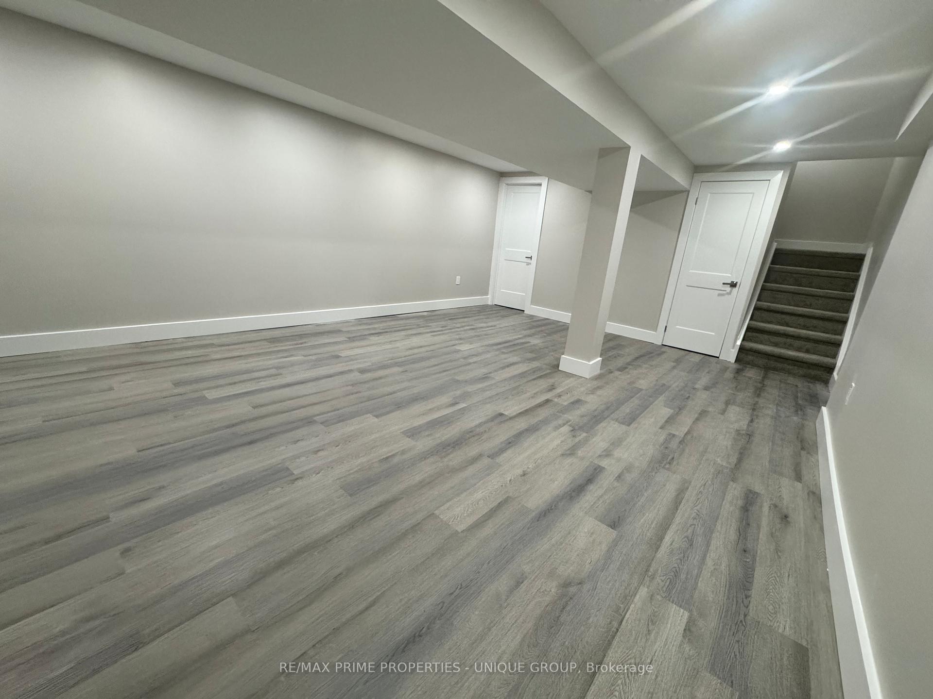 Photo 12 of 14 Ashdale Crescent, Clarington, Bowmanville — HOMEH