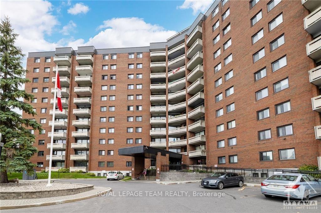 Front of Unit 1009, 3100 Carling Avenue