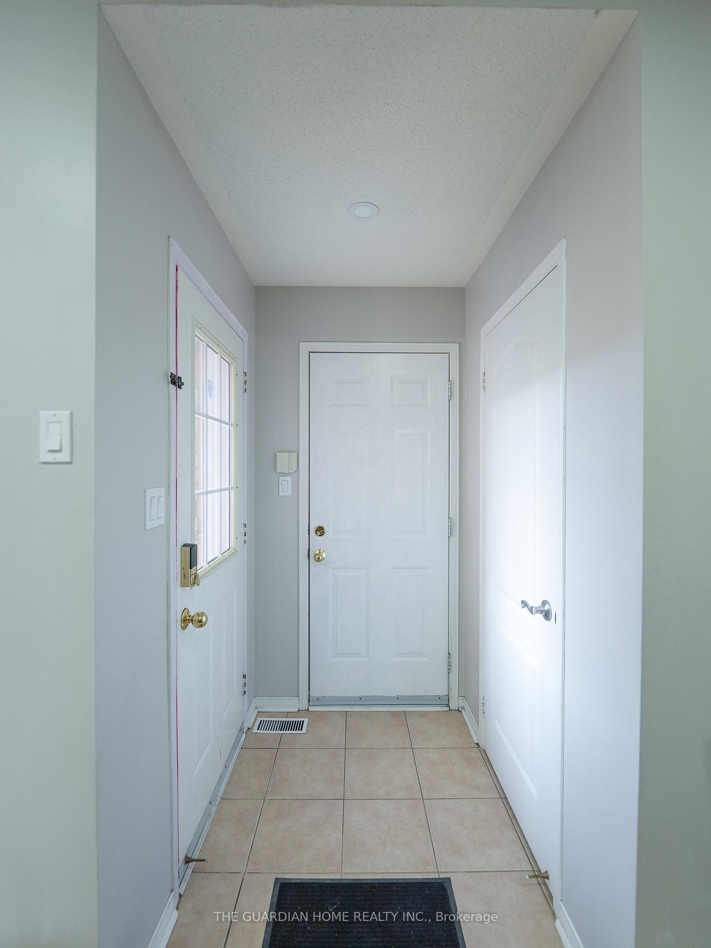 Photo 5 of 116 Williamson Drive E, Ajax, Northeast Ajax — HOMEH