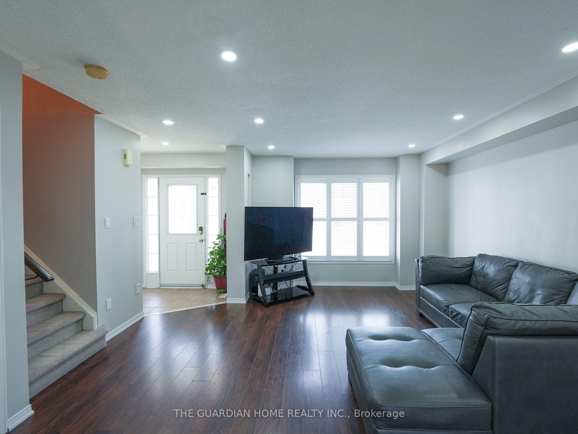 Photo 9 of 116 Williamson Drive E, Ajax, Northeast Ajax — HOMEH