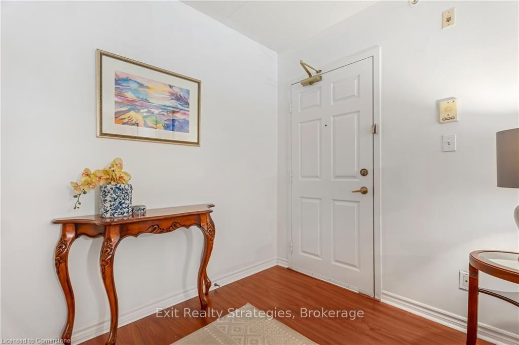 Photo 4 of Unit 105, 1451 Walker's Line, Burlington, Palmer — HOMEH