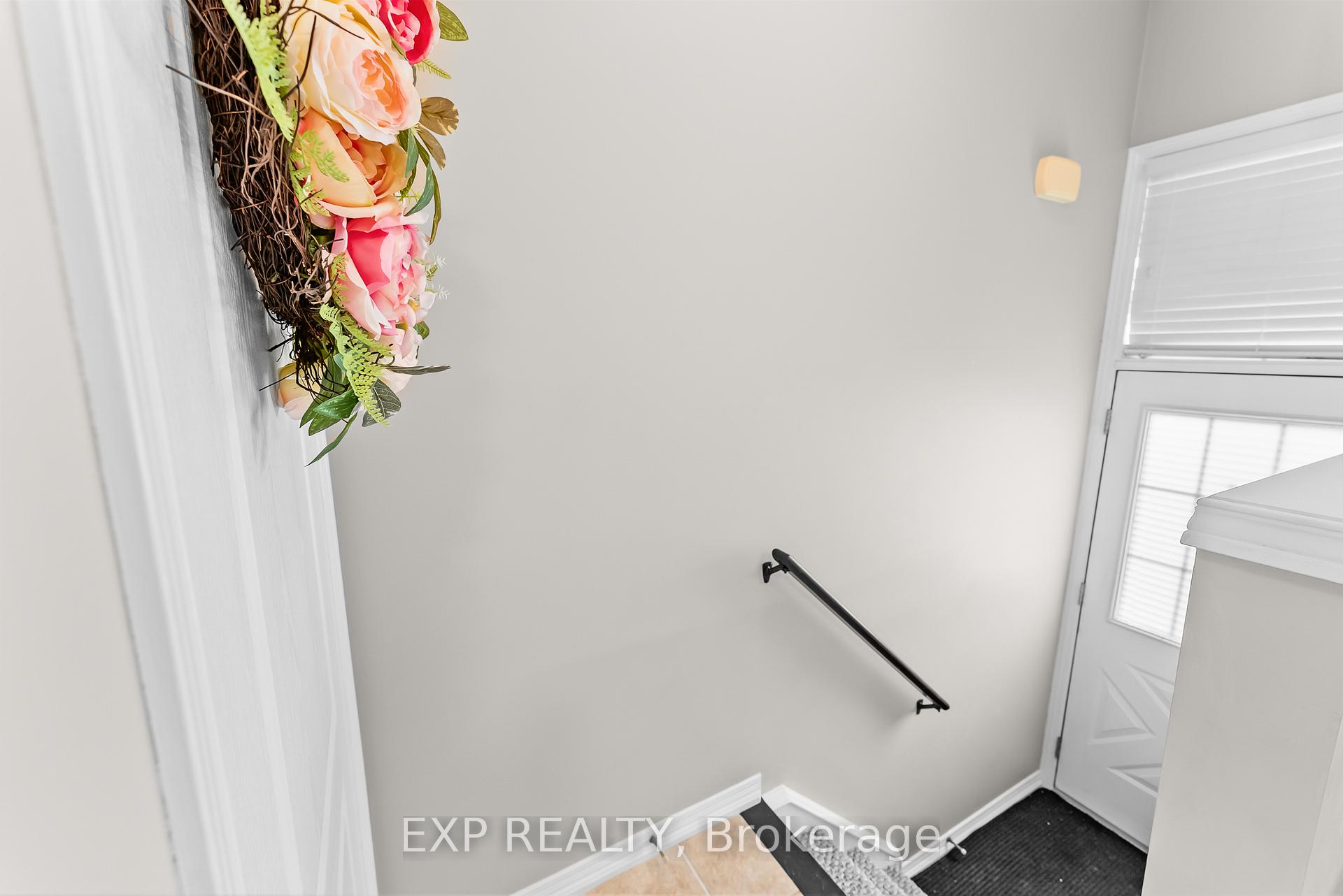 Photo 4 of Unit 9, 170 Dewitt Road, Hamilton, Stoney Creek — HOMEH
