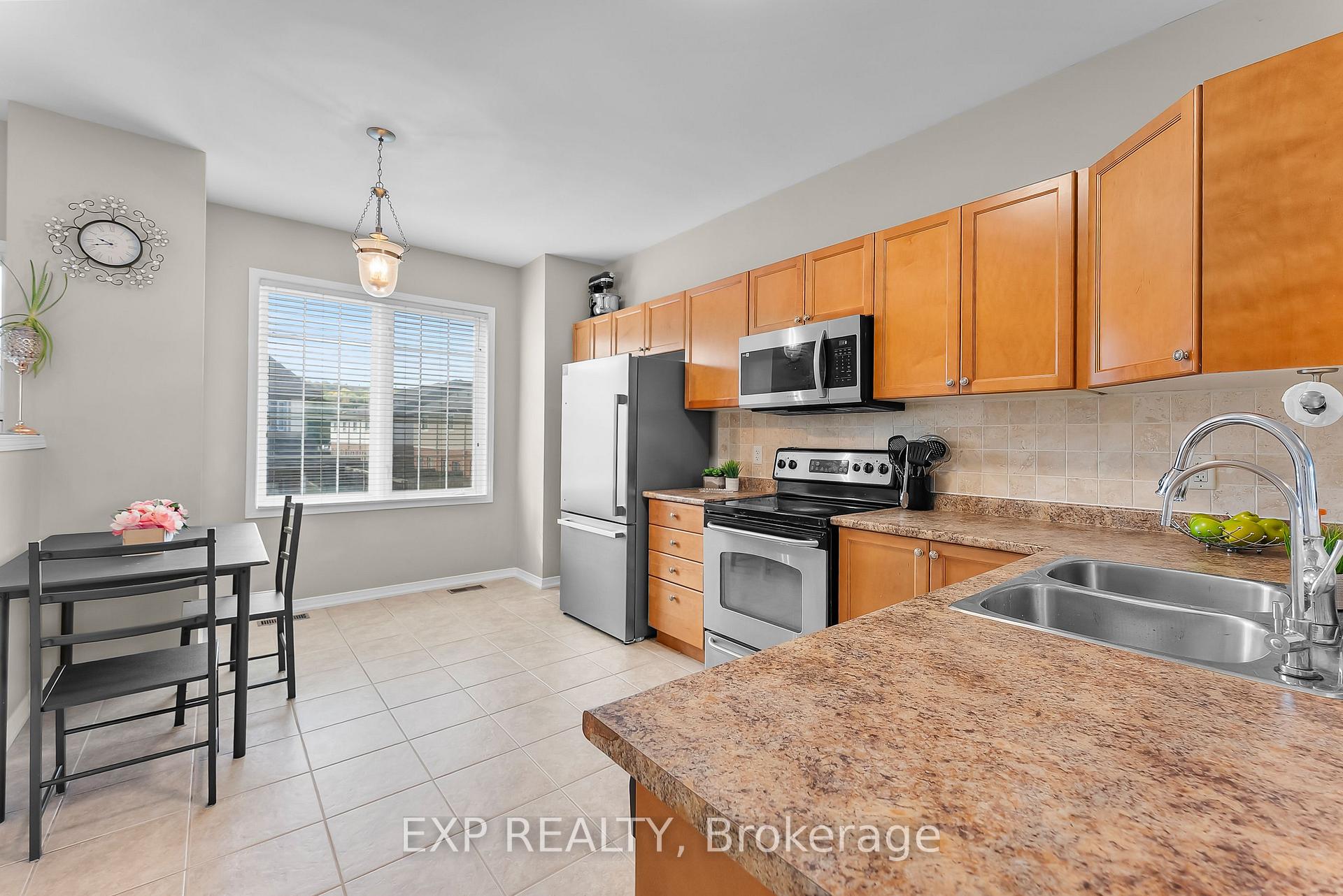 Photo 7 of Unit 9, 170 Dewitt Road, Hamilton, Stoney Creek — HOMEH
