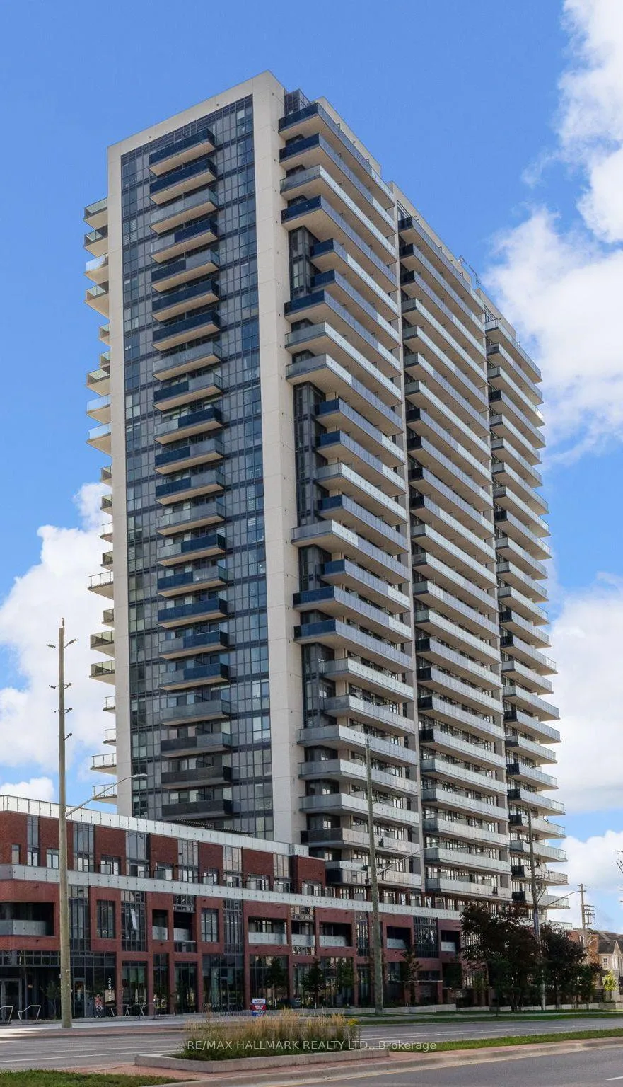 Front of Unit PH20, 2545 Simcoe Street