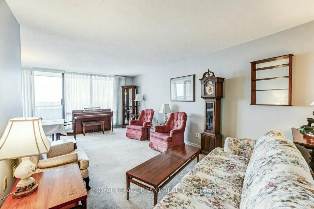Photo 5 of Unit 1002, 2055 Upper Middle Road, Burlington, Brant Hills — HOMEH