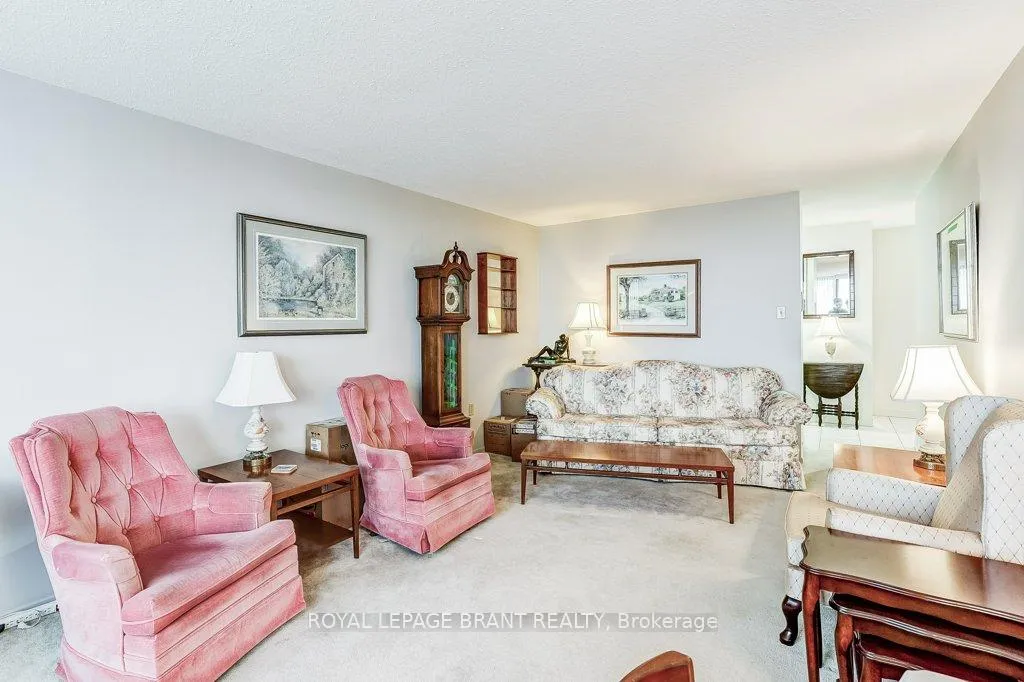 Photo 6 of Unit 1002, 2055 Upper Middle Road, Burlington, Brant Hills — HOMEH