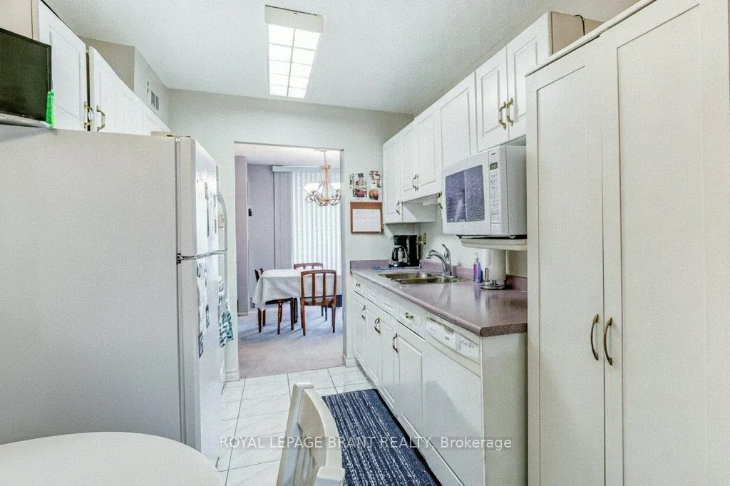 Photo 12 of Unit 1002, 2055 Upper Middle Road, Burlington, Brant Hills — HOMEH