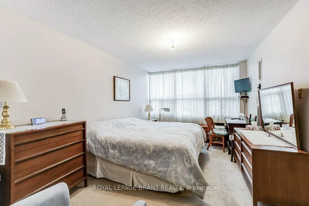 Photo 17 of Unit 1002, 2055 Upper Middle Road, Burlington, Brant Hills — HOMEH