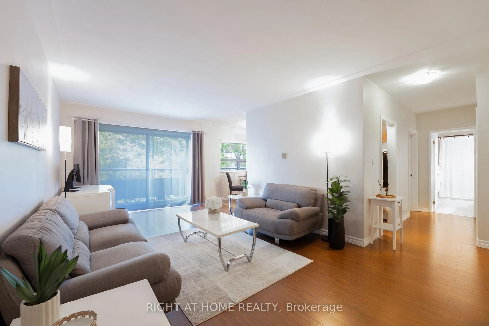 Front of Unit 211, 11 Woodman Drive S