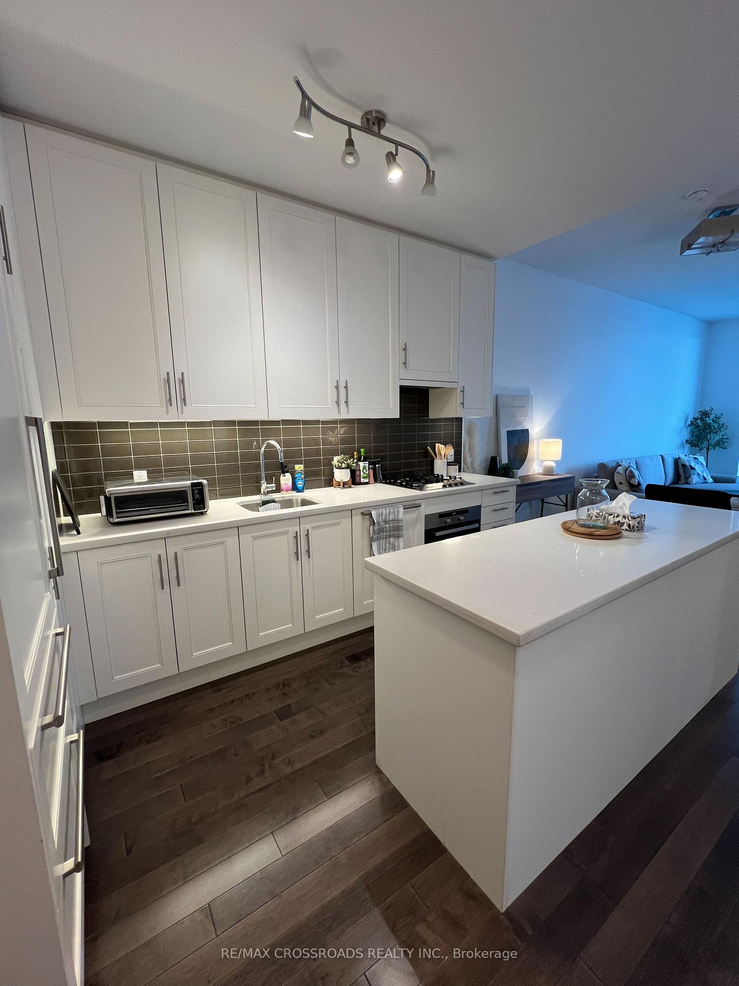 Photo 7 of Unit 1010, 29 Queens Quay E, Toronto, Waterfront Communities — HOMEH
