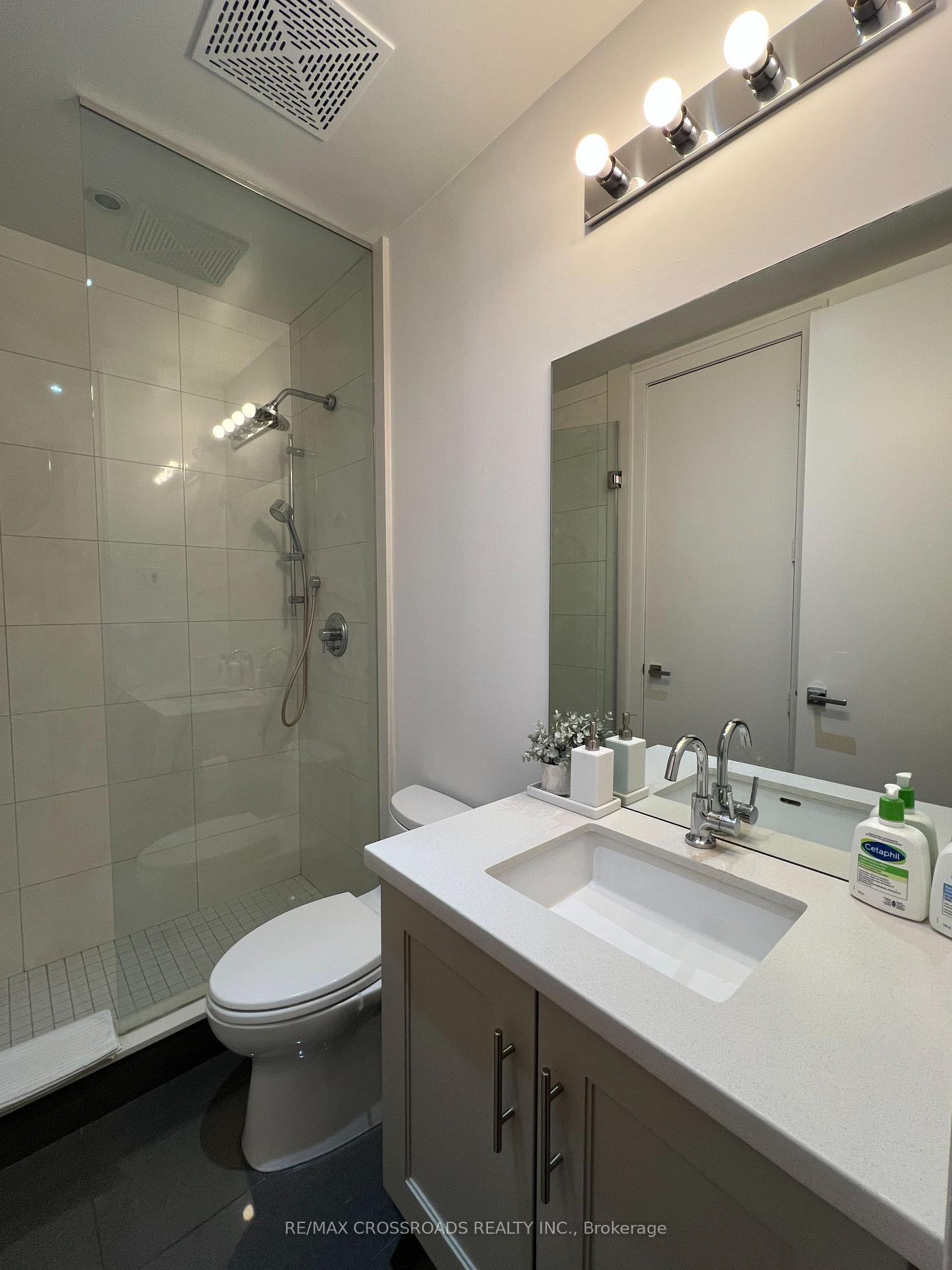 Photo 11 of Unit 1010, 29 Queens Quay E, Toronto, Waterfront Communities — HOMEH