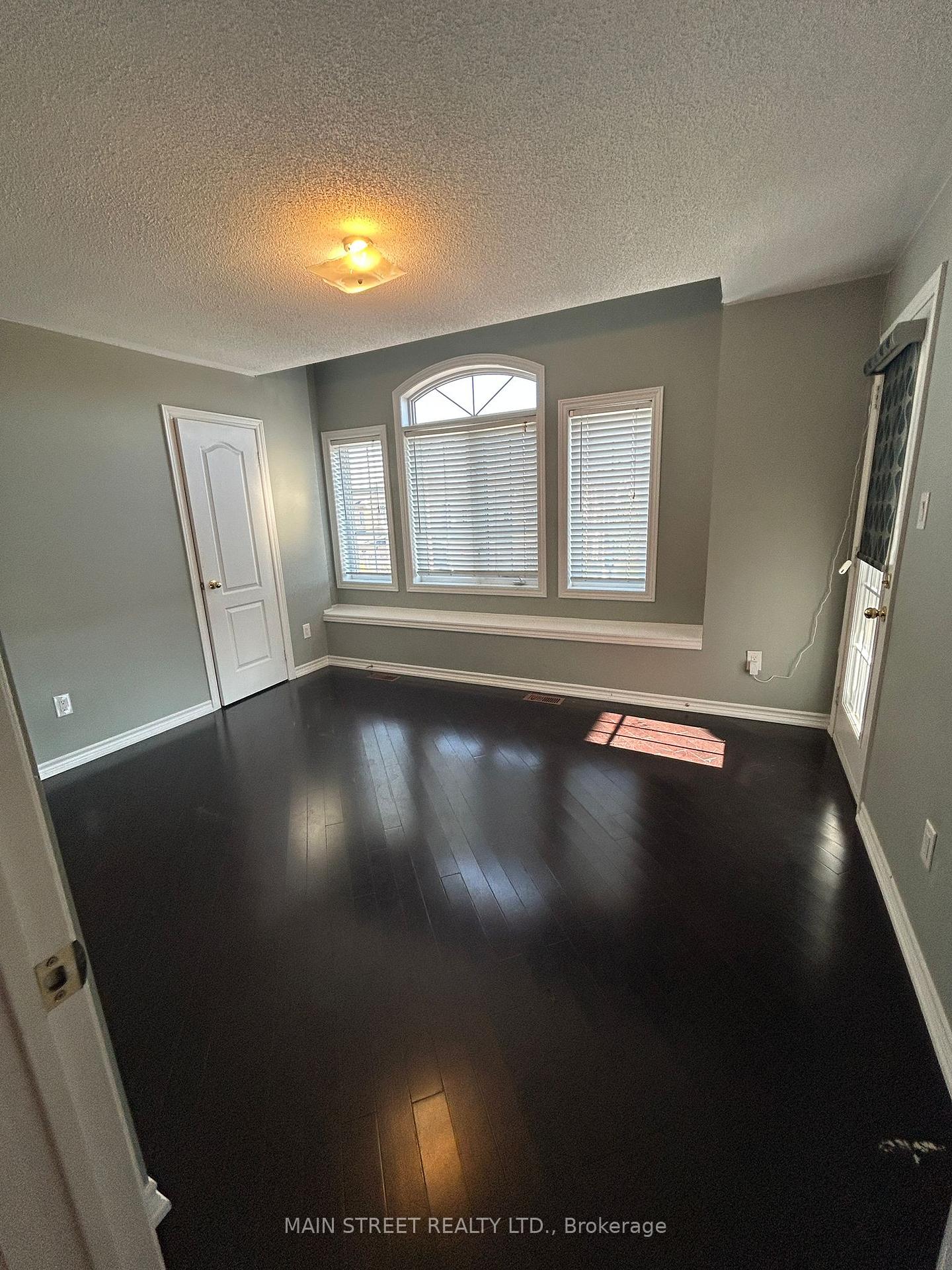 Photo 12 of 84 Pannahill Drive, Brampton, Bram East — HOMEH