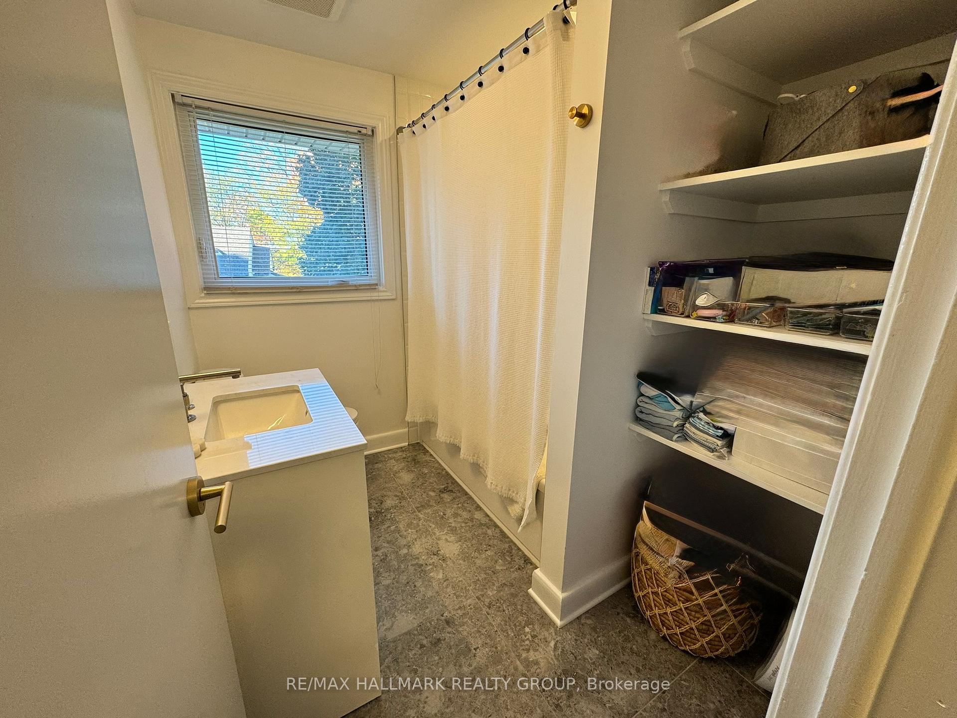 Photo 6 of 1952 Bromley Road, Ottawa, Carlingwood — HOMEH
