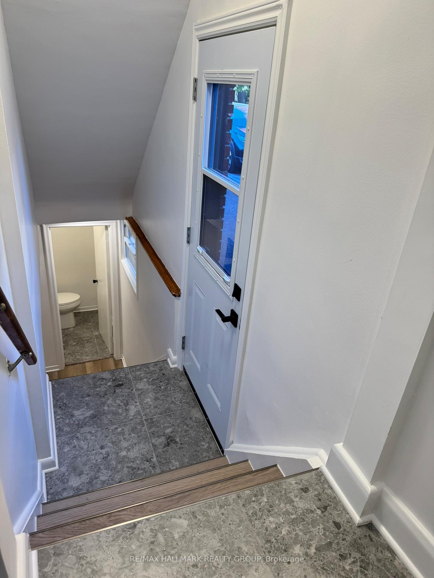 Photo 9 of 1952 Bromley Road, Ottawa, Carlingwood — HOMEH