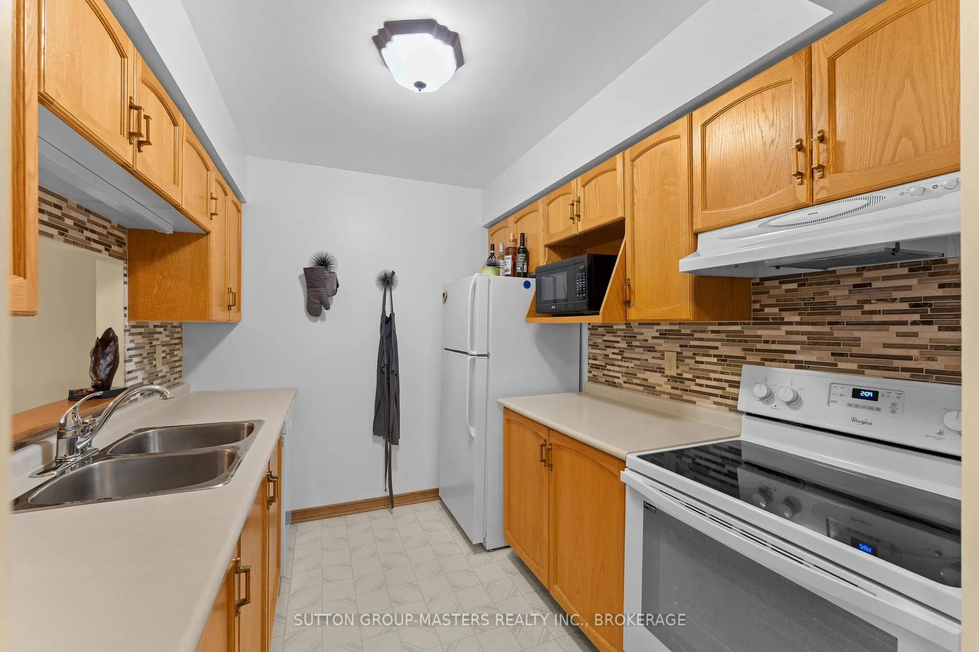 Photo 8 of Unit 311, 675 Davis Drive, Kingston, East Gardiners Rd — HOMEH