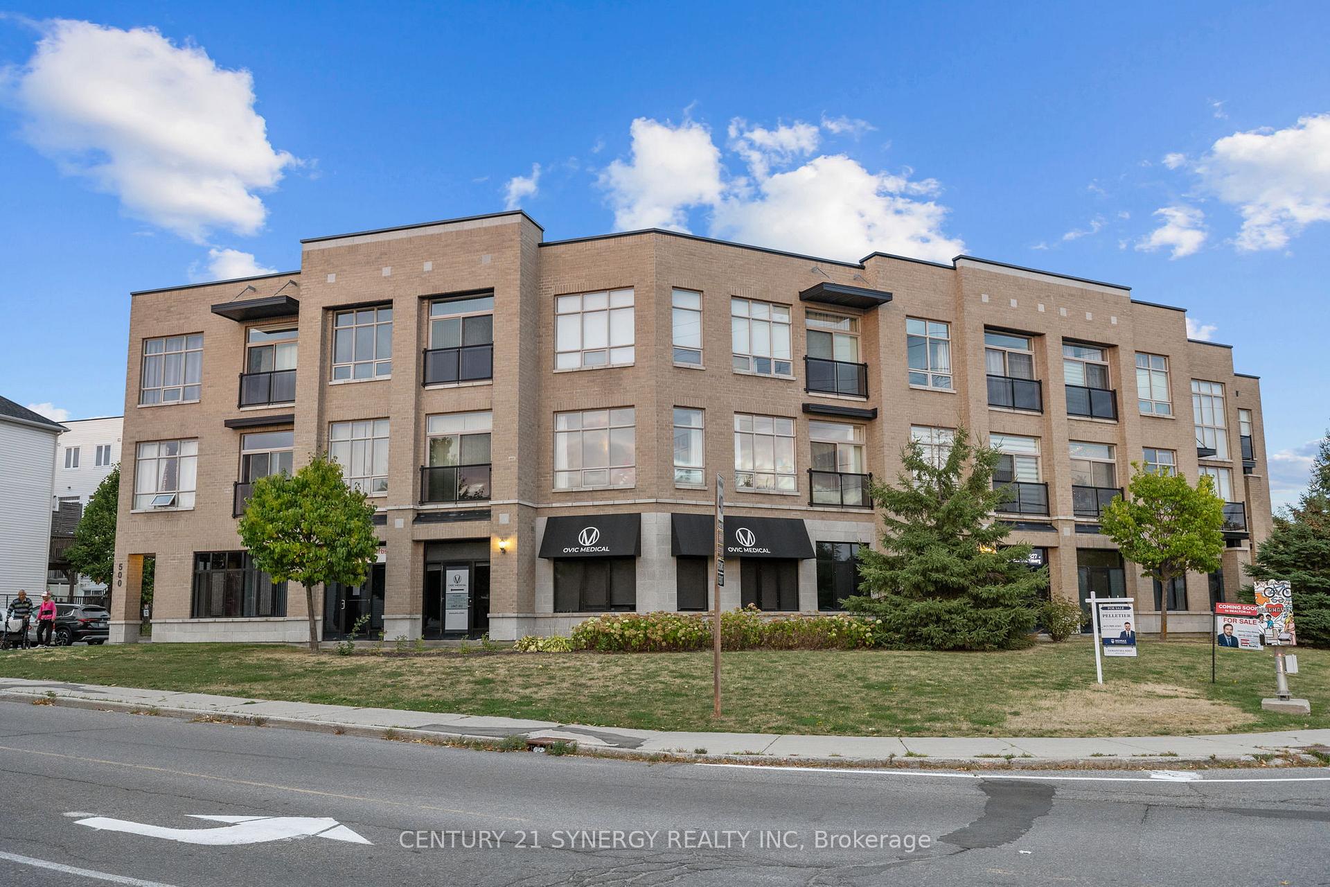 Front of Unit 203, 500 Claridge Drive