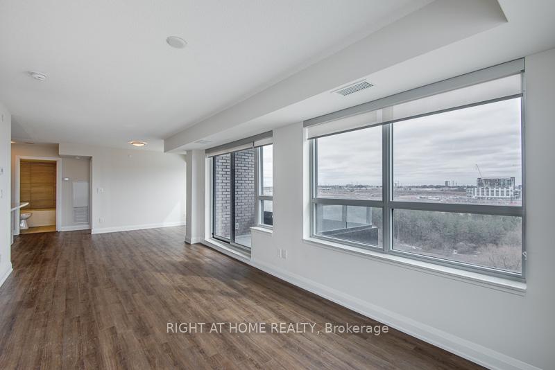 Photo 4 of Unit 1108, 15 Water Walk Drive, Markham, Unionville — HOMEH