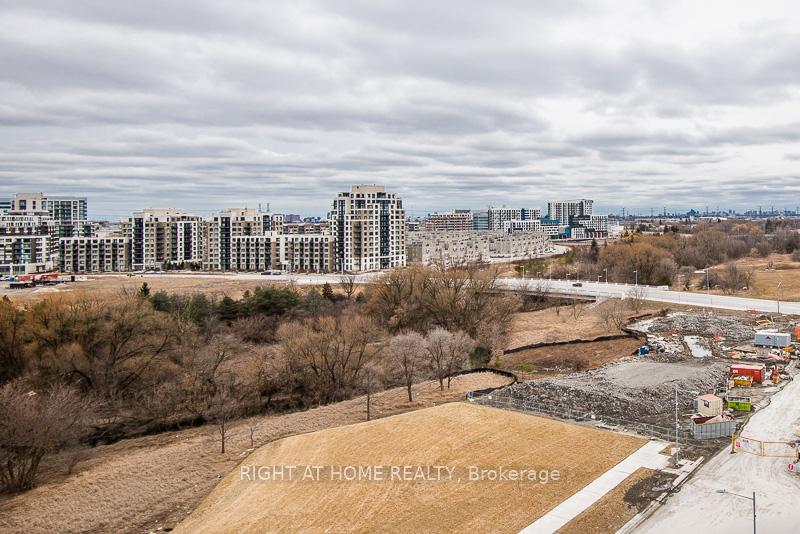 Photo 23 of Unit 1108, 15 Water Walk Drive, Markham, Unionville — HOMEH