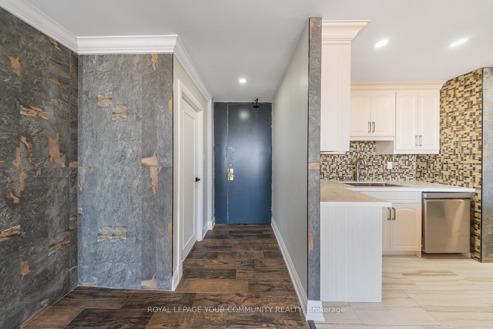 Photo 4 of Unit PH3, 222 Jackson Street, Hamilton, Durand — HOMEH