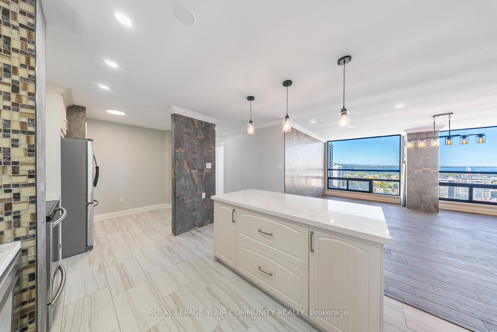 Photo 14 of Unit PH3, 222 Jackson Street, Hamilton, Durand — HOMEH