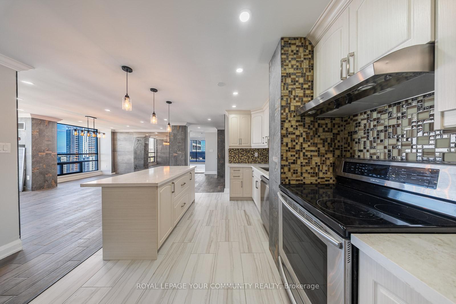 Photo 17 of Unit PH3, 222 Jackson Street, Hamilton, Durand — HOMEH