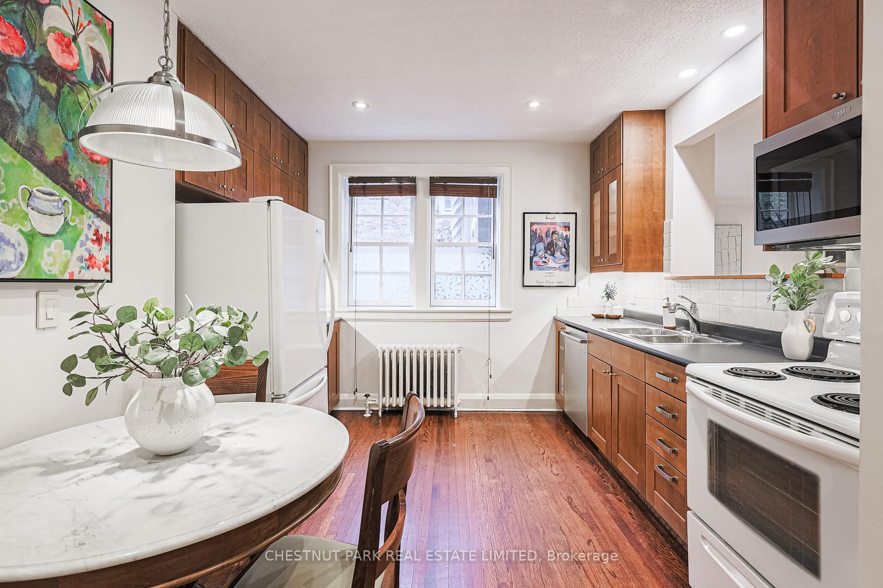 Photo 14 of Unit 111, 480 Oriole Parkway, Toronto, Yonge-Eglinton — HOMEH