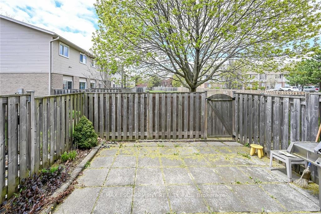 Photo 37 of Unit 16, 40 Grayrocks Avenue, Hamilton, Broughton — HOMEH