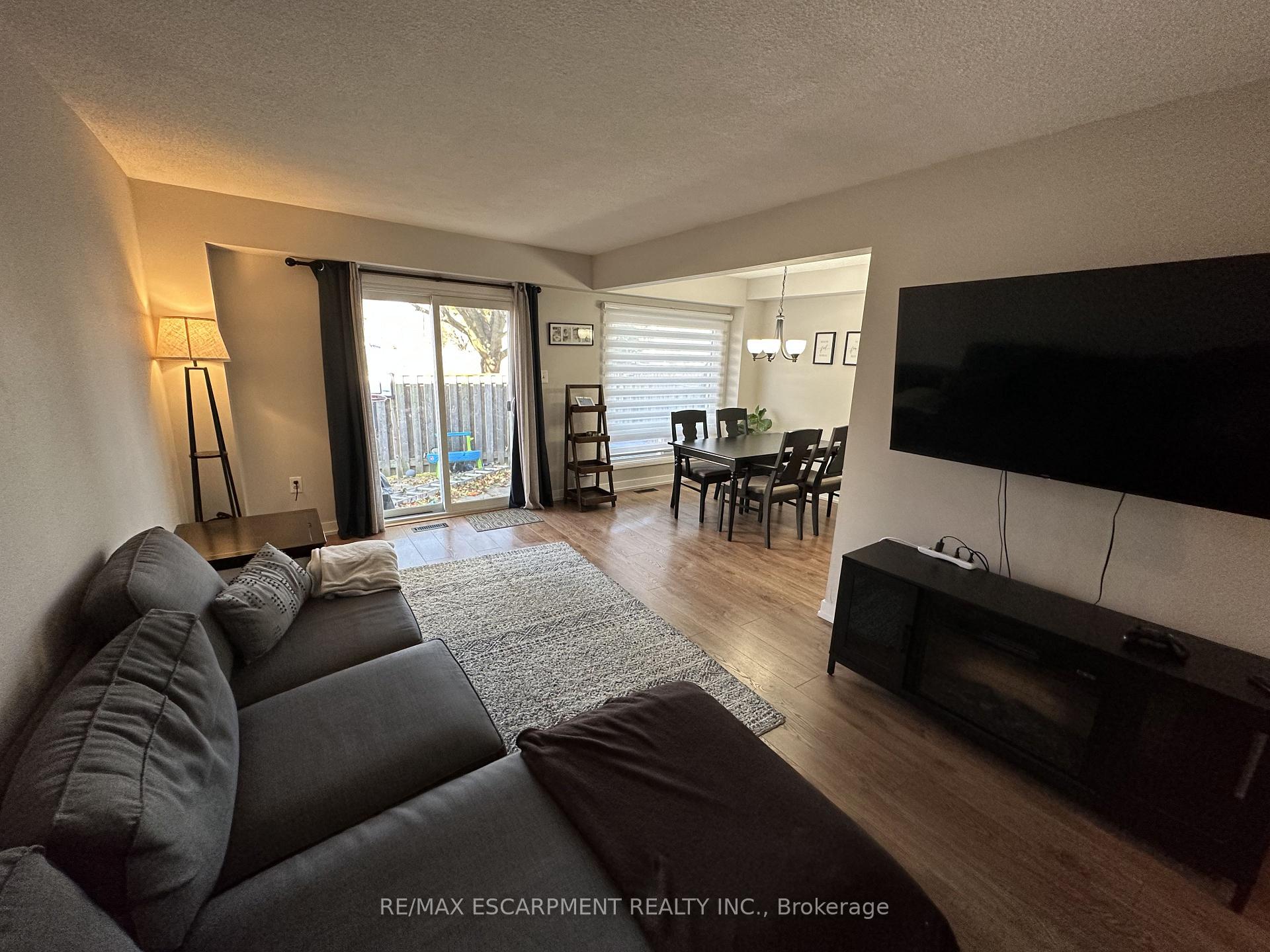 Photo 5 of Unit 16, 40 Grayrocks Avenue, Hamilton, Broughton — HOMEH