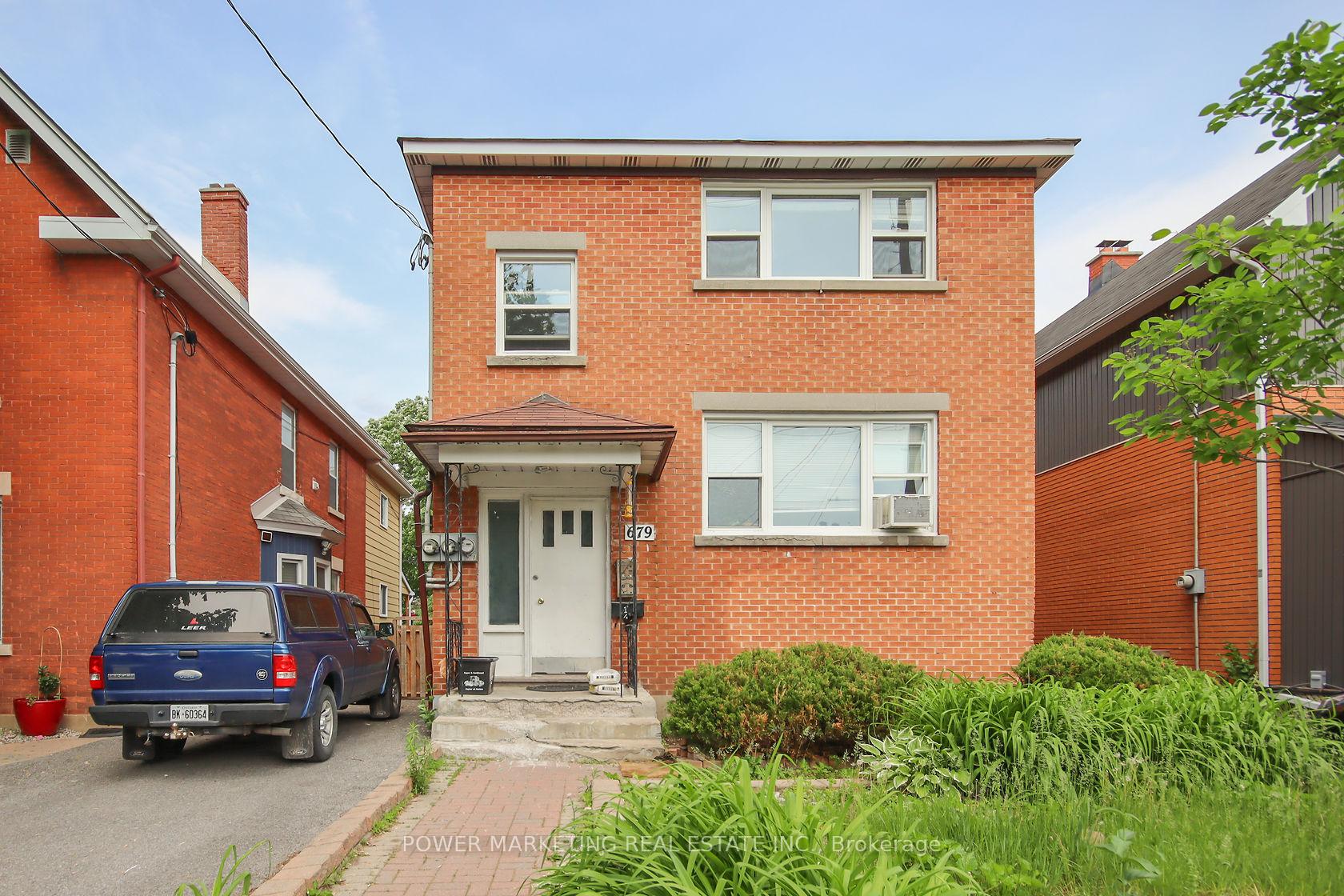 Front of Unit 3, 679 Roosevelt Avenue