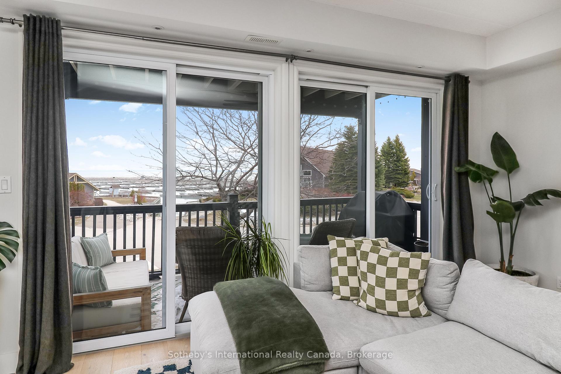 Photo 12 of 449 Mariners Way, Collingwood — HOMEH