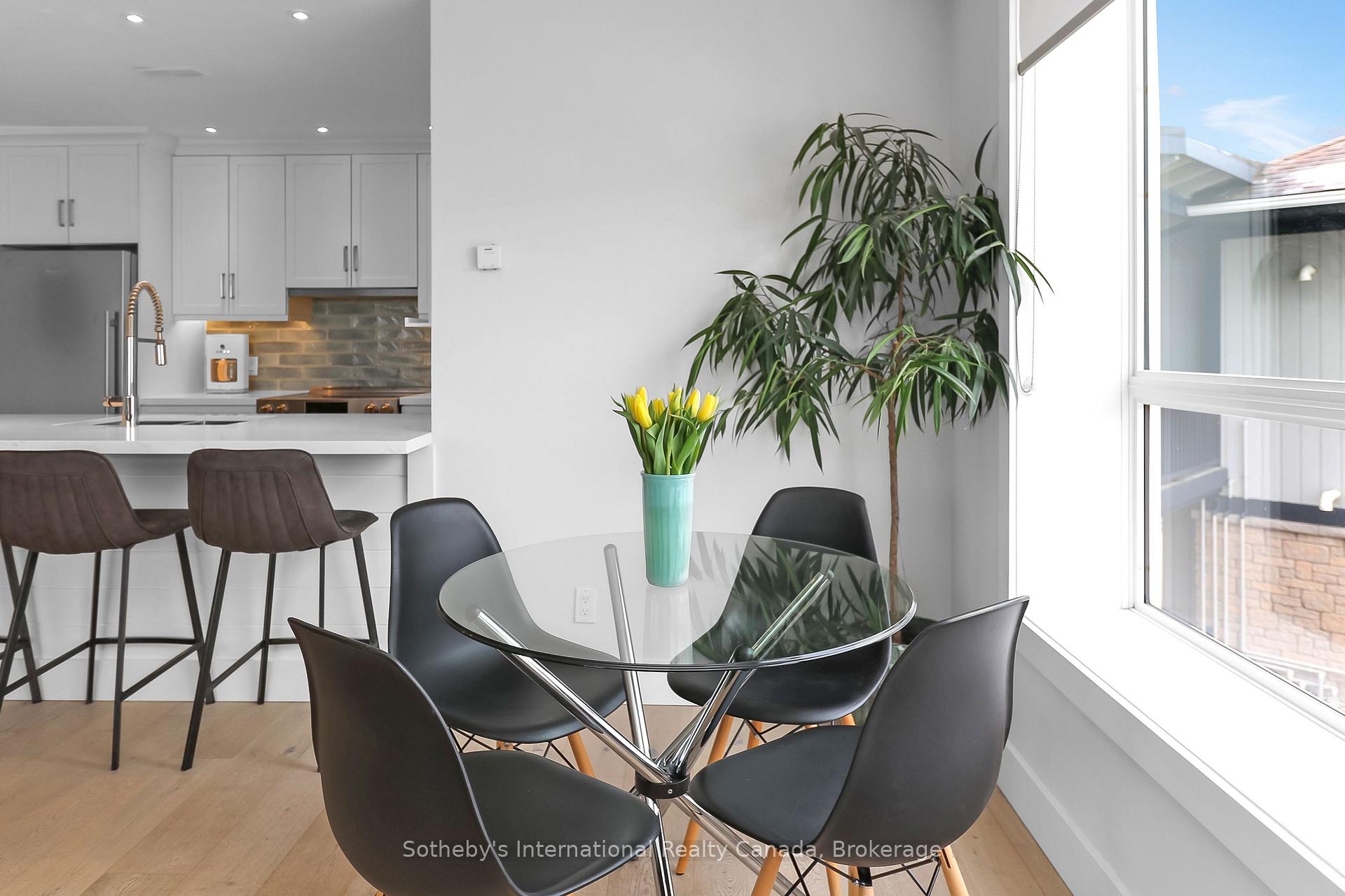 Photo 15 of 449 Mariners Way, Collingwood — HOMEH