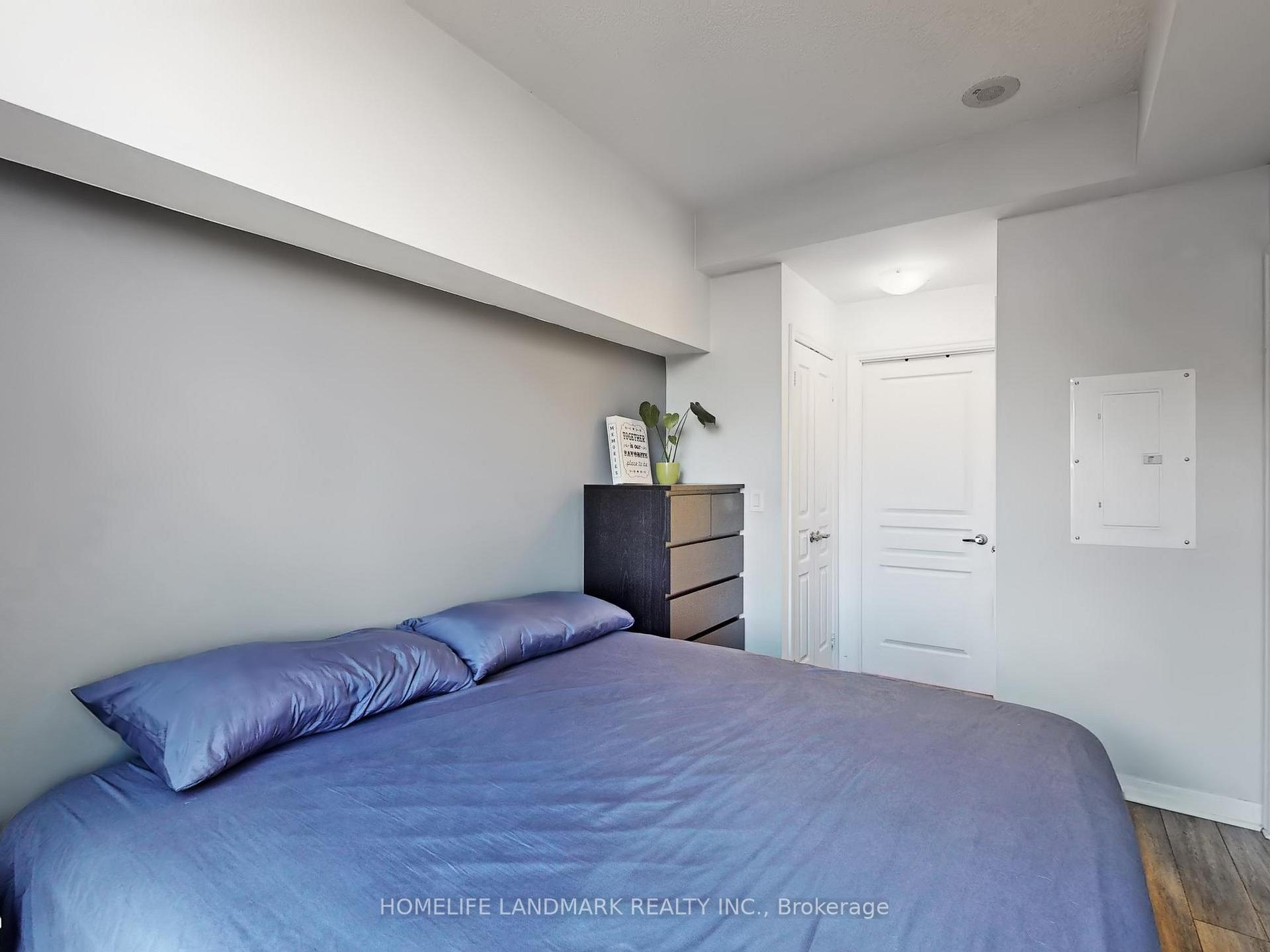 Photo 11 of Unit 519, 1940 Ironstone Drive, Burlington, Uptown — HOMEH
