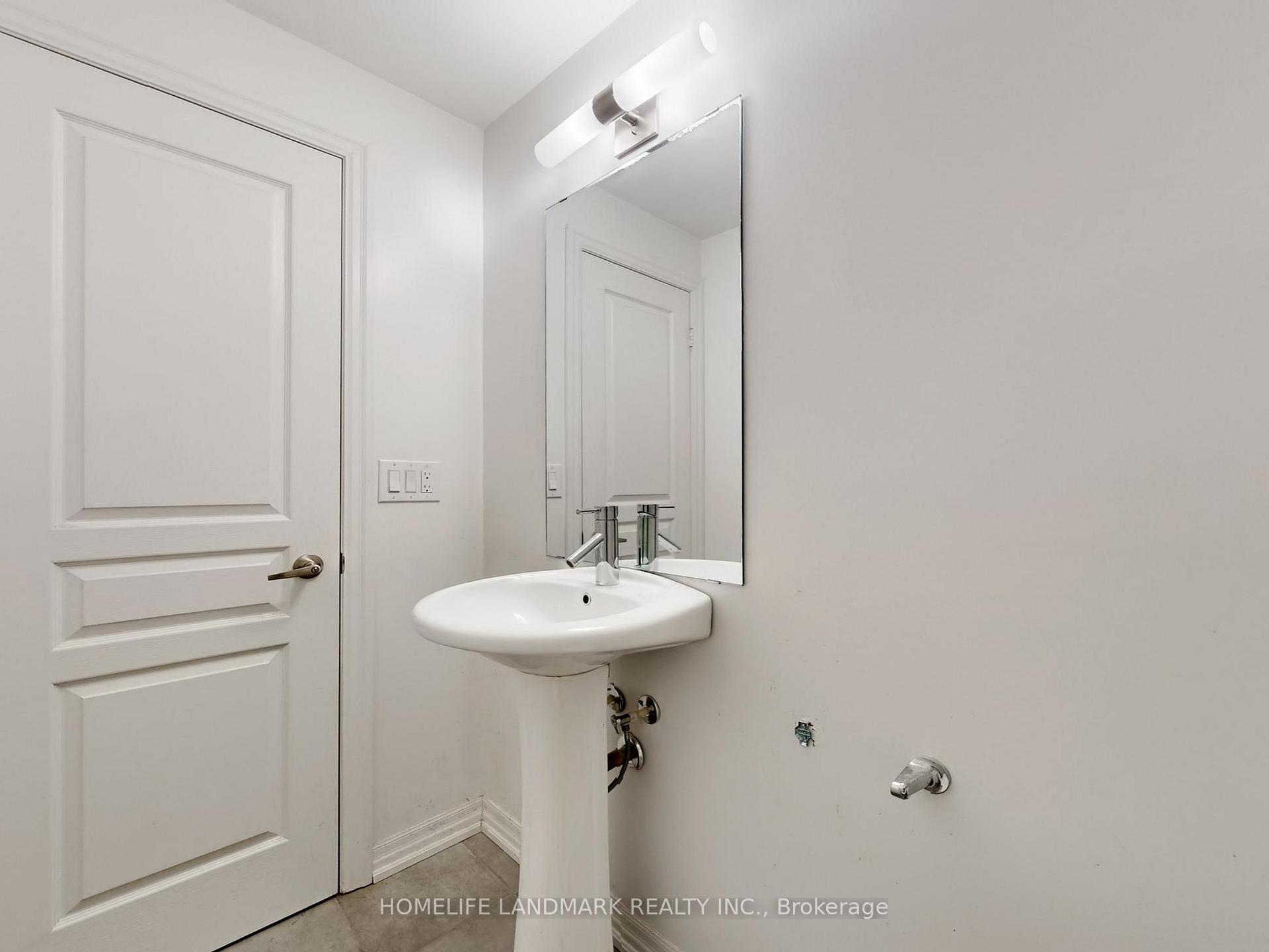Photo 13 of Unit 519, 1940 Ironstone Drive, Burlington, Uptown — HOMEH